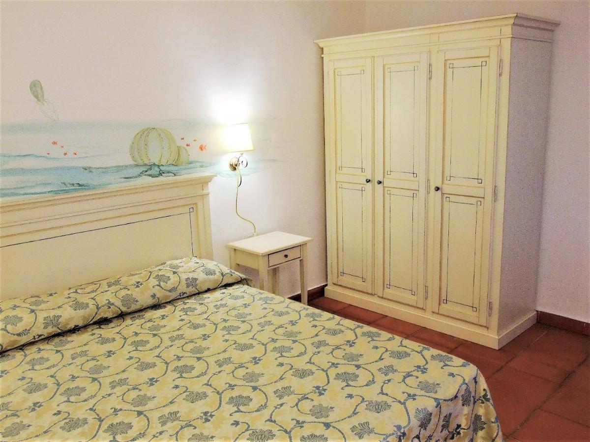 White Aparthotel 3*
